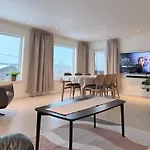 With Fantastic View And Parking Apartment Tromso