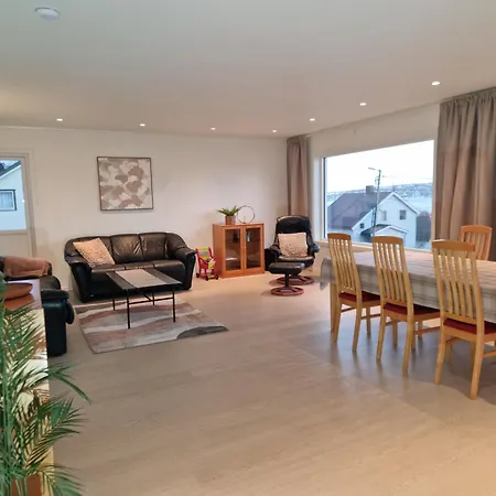 With Fantastic View And Parking Apartment