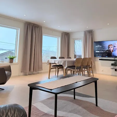With Fantastic View And Parking Apartamento Tromsø