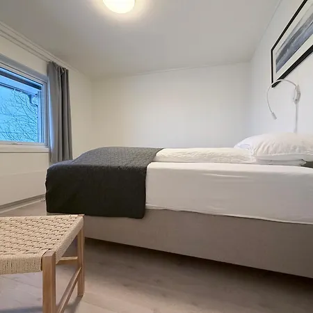 With Fantastic View And Parking * Tromsø
