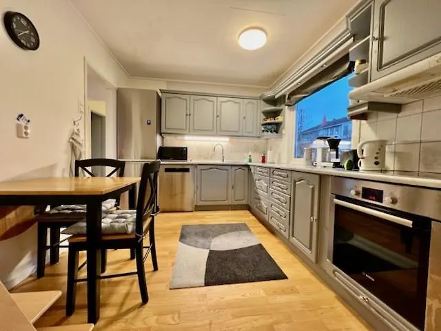 아파트 With Fantastic View And Parking 트롬쇠