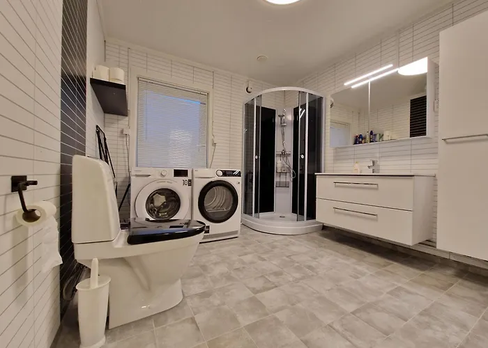 With Fantastic View And Parking *