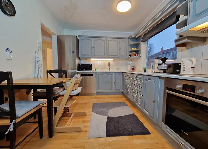 With Fantastic View And Parking Tromso