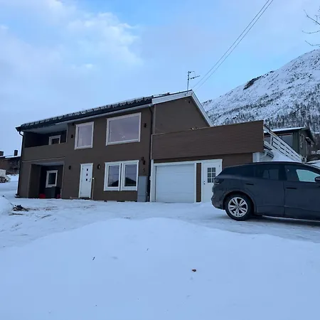 Leilighet With Fantastic View And Parking *